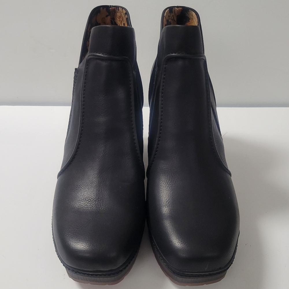 Korks Robin Platform Boot Sz 9.5 Black